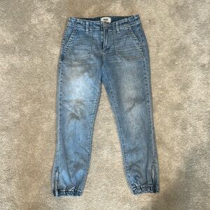 Paige Women’s jeans joggers size 27. Like new! All reasonable offers accepted! 😍